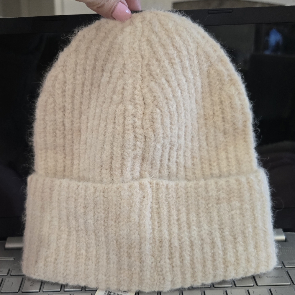 Favorite Daughter Cream Knit Accessory - Picture 2 of 4